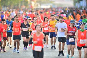 BIB: 25709
                            <button type="button" onclick="openModal(12774264)" class="btn btn-primary btn-sm float-right btn-popup" data-toggle="modal" data-target=".modal-high-quality">
                        <i class="fas fa-shopping-cart"></i> Add to Cart
                    </button>
                                            <button type="button" onclick="isThisMe(12774264, true)" class="btn btn-success btn-sm float-right btn-popup btn-isme hidden" data-toggle="tooltip" data-placement="bottom" title="นี่คือรูปของคุณใช่ไหม คลิกที่นี่เพื่อเอาเข้าอัลบั้ม">
                        <i class="fas fa-plus"></i> Add to album
                    </button>
                    <button type="button" onclick="isThisMe(12774264, false)" class="btn btn-warning btn-sm float-right btn-popup btn-isnotme hidden">
                        <i class="fas fa-ban"></i> Remove from album
                    </button>